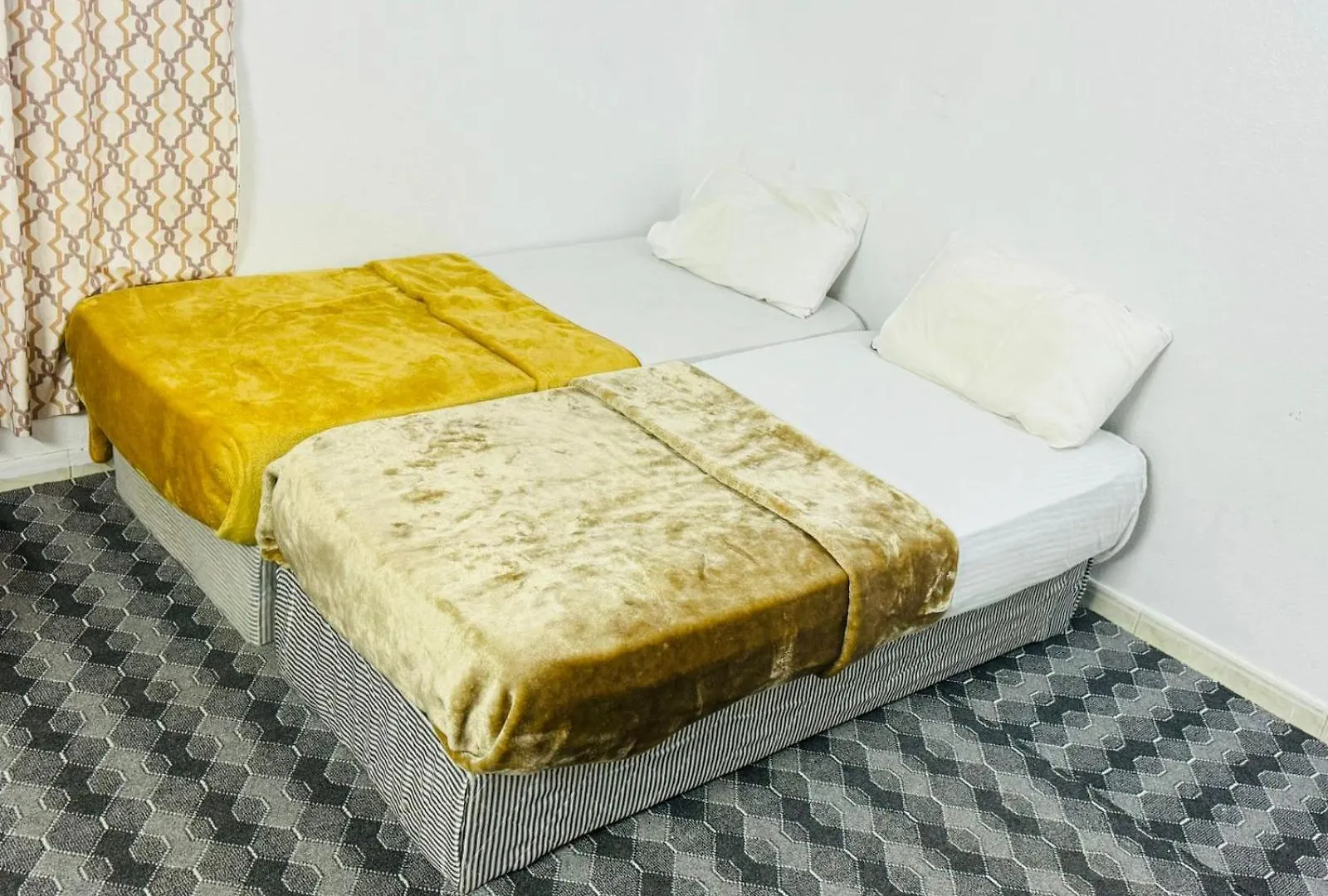 Vendégház Al Amin Golden Palace Hotel Medina Szaúd-Arábia